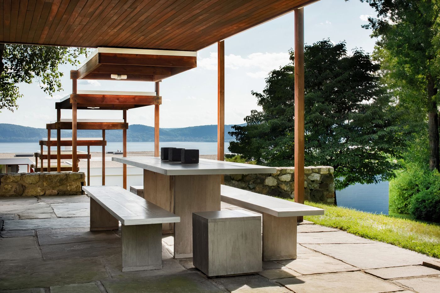 Marcel Breuer's Neumann House (With Hudson Views) Asks 4.2M