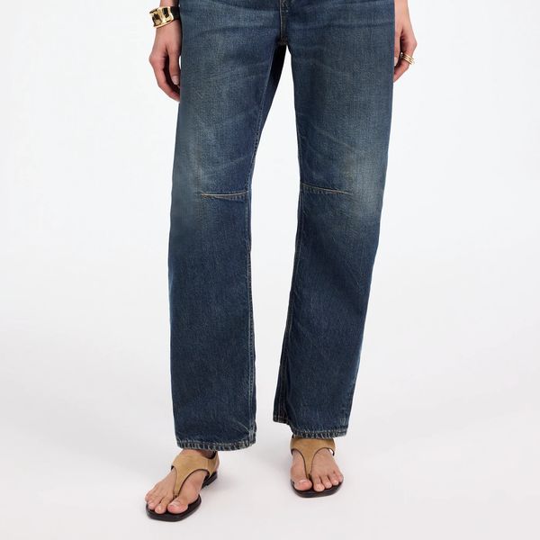 Madewell The Darted Barrel-Leg Jean in Danver Wash