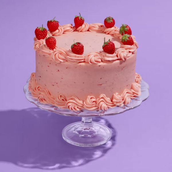 Edgar’s Bakery Signature Strawberry Cake