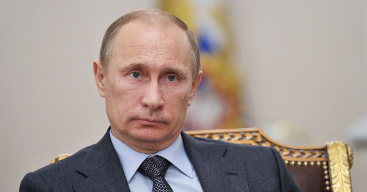 Russian President Vladimir Putin denies stealing Super Bowl ring