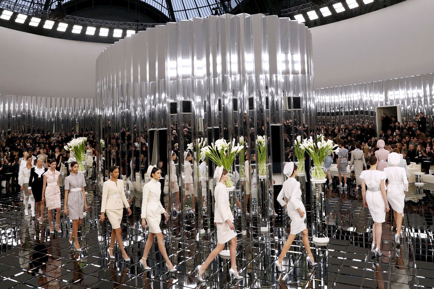 Es Devlin to Unveil 'Five Echoes' Commission in Miami for Chanel