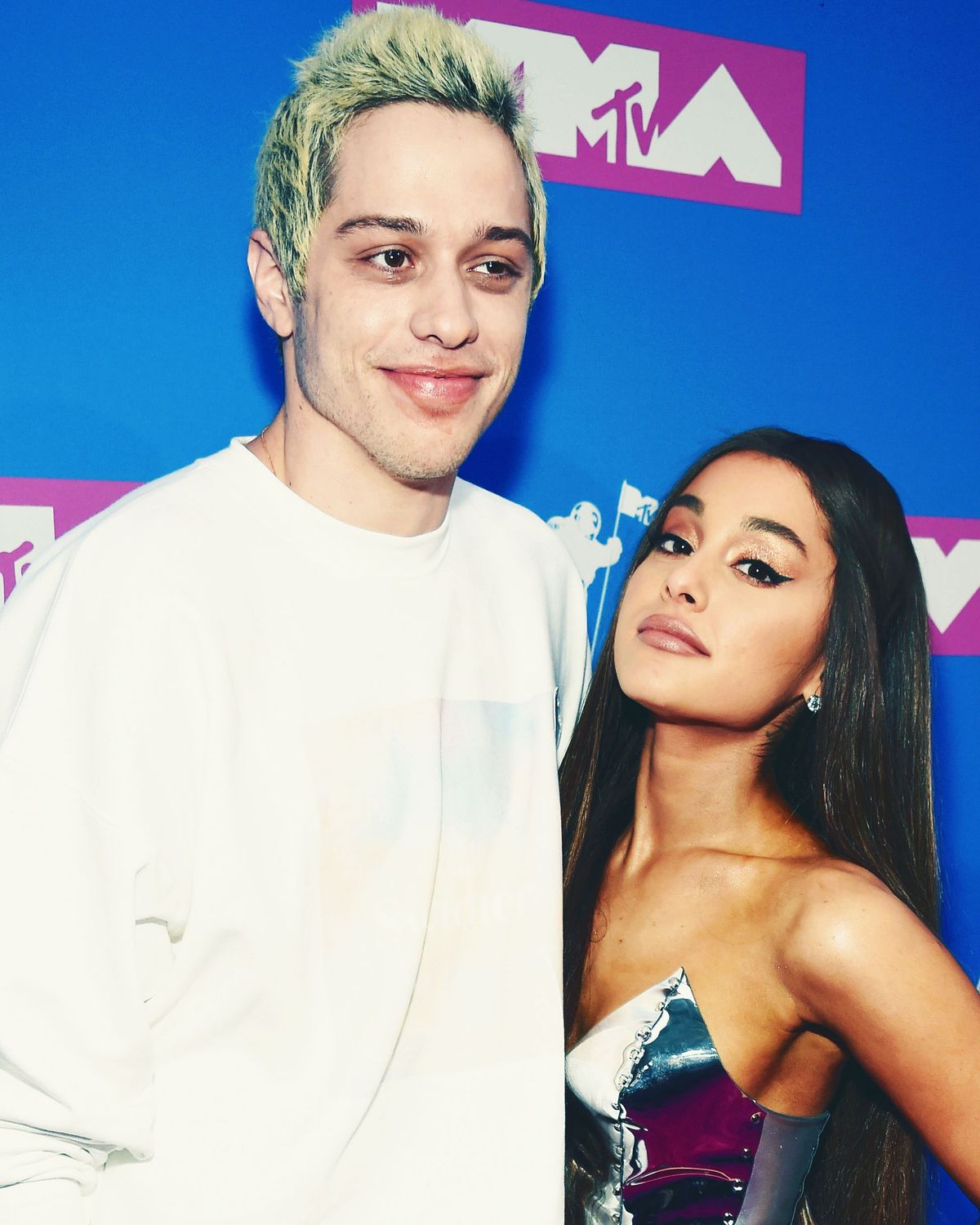Pete Davidson And Ariana Grande S Engagement A Timeline