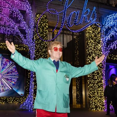 Elton John Stops Traffic on Fifth Avenue