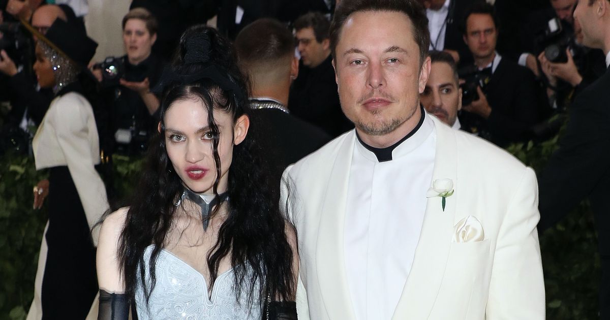 Grimes And Elon Musk Change Baby S Name To X Ae A Xii