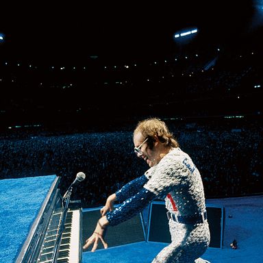 Relive Elton John’s 1975 Dodger Stadium Concert - Slideshow - Vulture