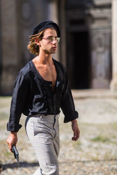 Photos: Street Style at Milan Men’s Fashion Week Spring 2018