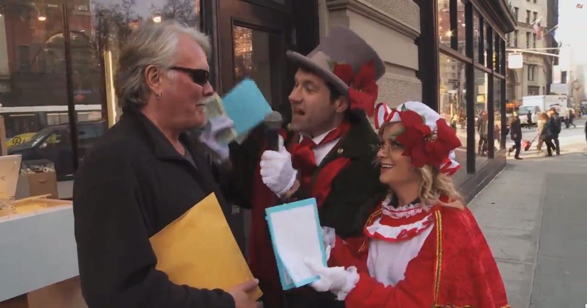 Amy Poehler Christmas Carols 