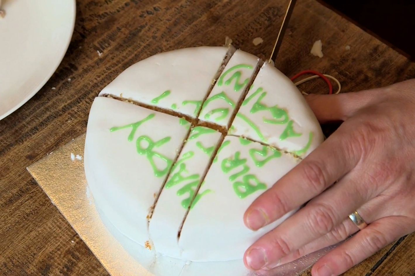 How to Cut Cake Fairly and Finally Eat It Too | Quanta Magazine
