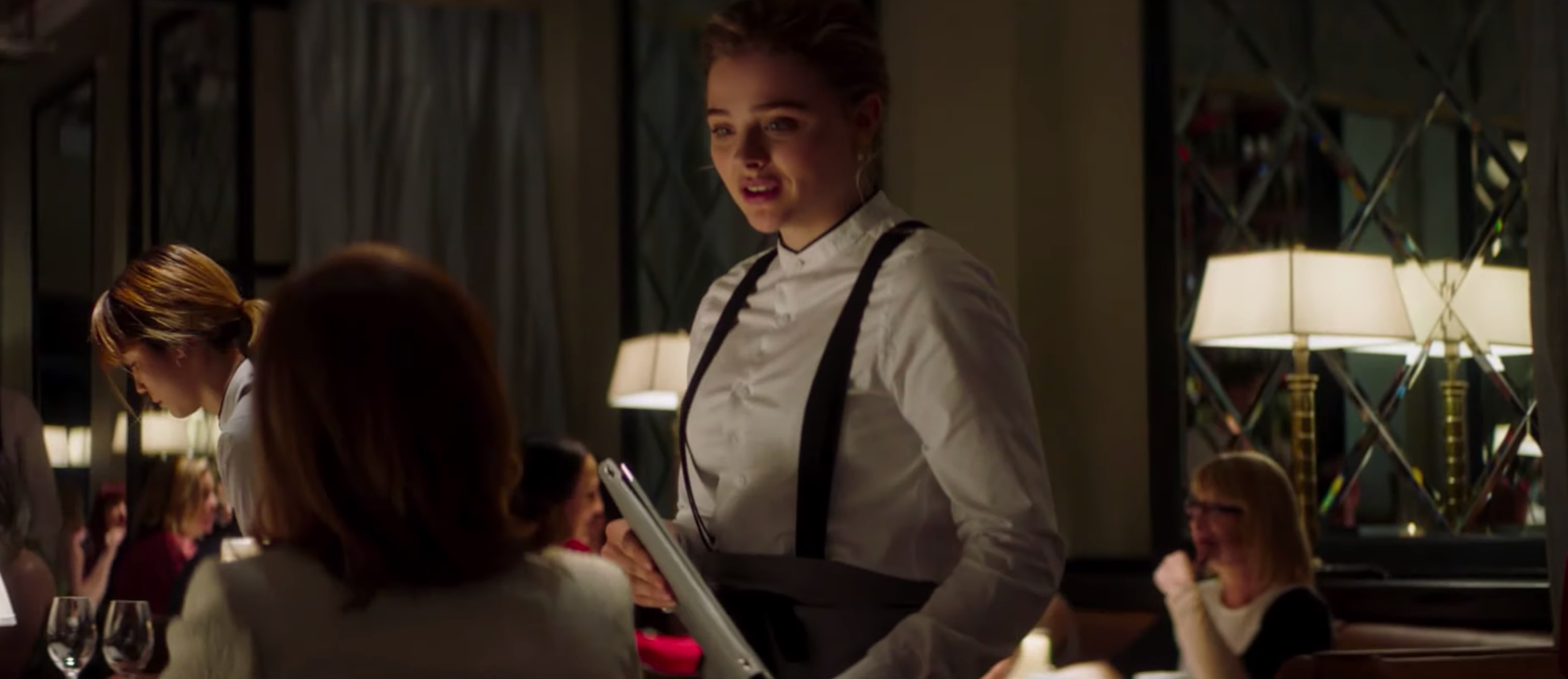 Chloë Grace Moretz is a Terrible Waitress 