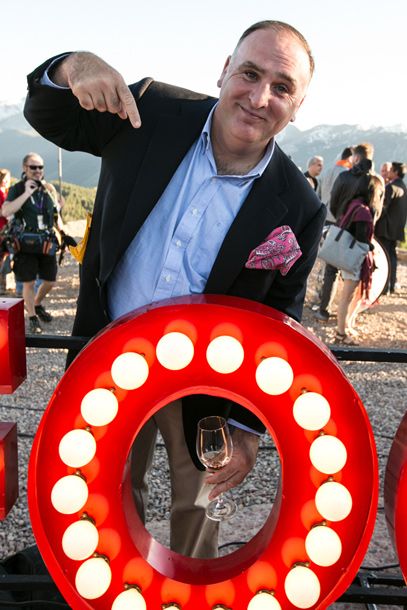 “更多的优质用餐和尖端的厨师将他们的品牌扩展到快餐中……通过打开下一位麦当劳，取得了成功。”