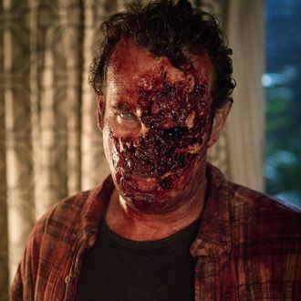 Walker - Fear the Walking Dead _ Season 1, Episode 3 - Photo Credit: Justina Mintz/AMC