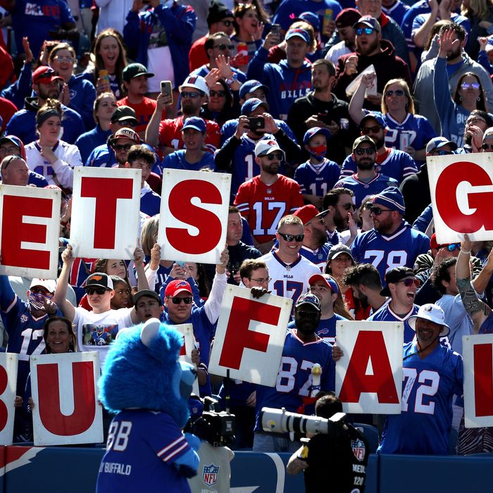 Taxpayers Shoulder Costs for $1.4 Billion Stadium. Buffalo Bills Fans  Cheer. - The New York Times