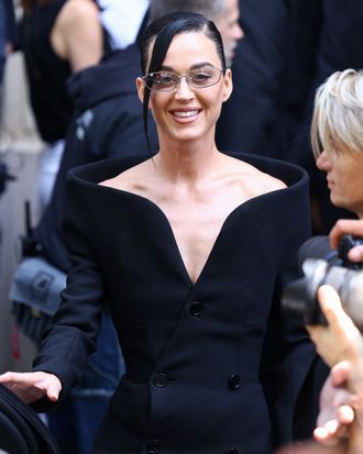 Balenciaga: Outside Arrivals - Paris Fashion Week - Haute Couture Fall/Winter 2025/2026