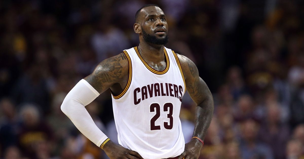 LeBron James Signs With Warner Bros.; Commence Holding Breath for Space ...