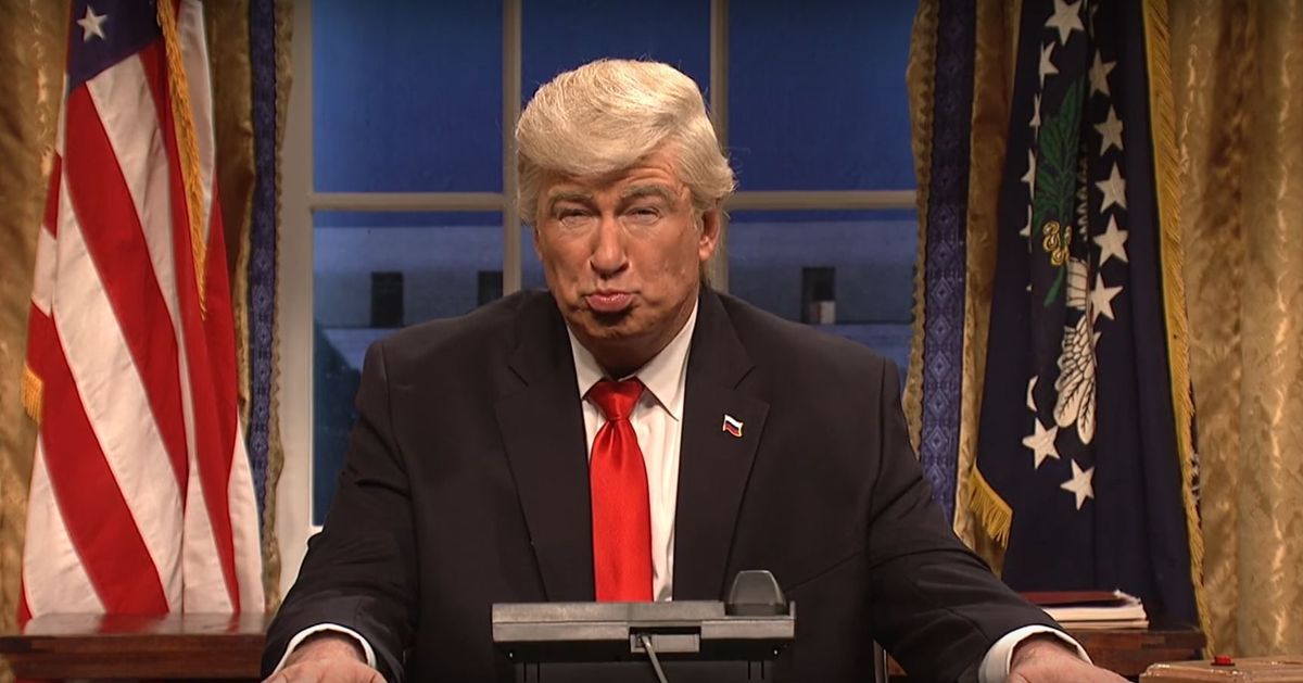 亞歷克鮑德溫 (Alec Baldwin) 有點太投入角色了，在 Twitter 上與模仿唐納德特朗普 (Donald Trump) 的同伴打架