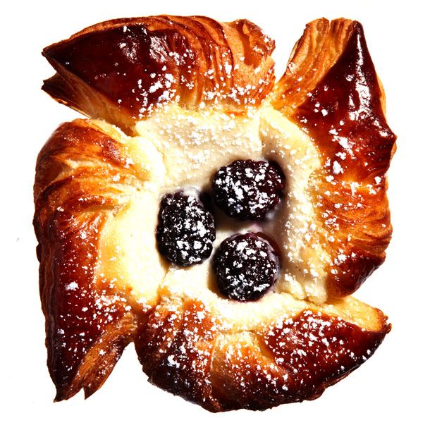 弗朗索瓦·达尼埃洛每天两次按照维也纳风格烘焙这些美丽的东西，所以它们总是新鲜的。2.85美元。森林山72路109-01号;347-644-5606。