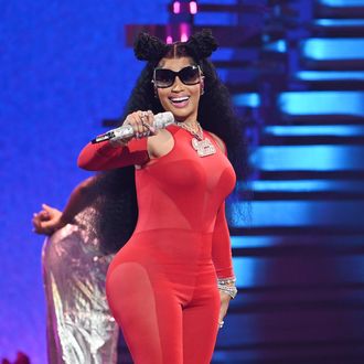 https://pyxis.nymag.com/v1/imgs/fc4/530/2950f507cb2f07c7954571715fe9db9c5c-nicki-minaj-vmas.rsquare.w330.jpg