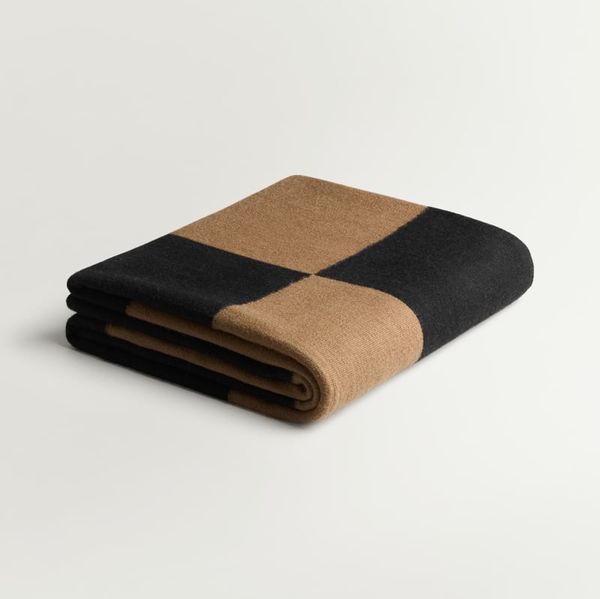 Nordic Knots Square Kelim Blanket – Tobacco