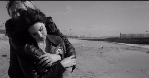 ‘west Coast Video Lana Del Rey Likes The Beach 