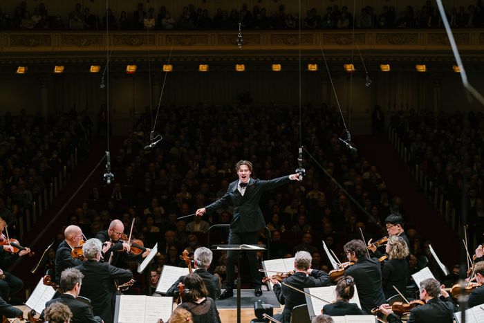 Klaus Mäkëla at Carnegie Hall.