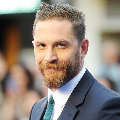 Tom Hardy describes his penis. 