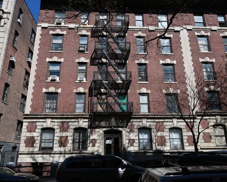 Prada To Buy Manhattan Building Housing Its Flagship Store for $425 Million