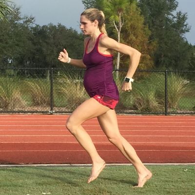 Sarah Brown running on Christmas Day at 27 weeks.