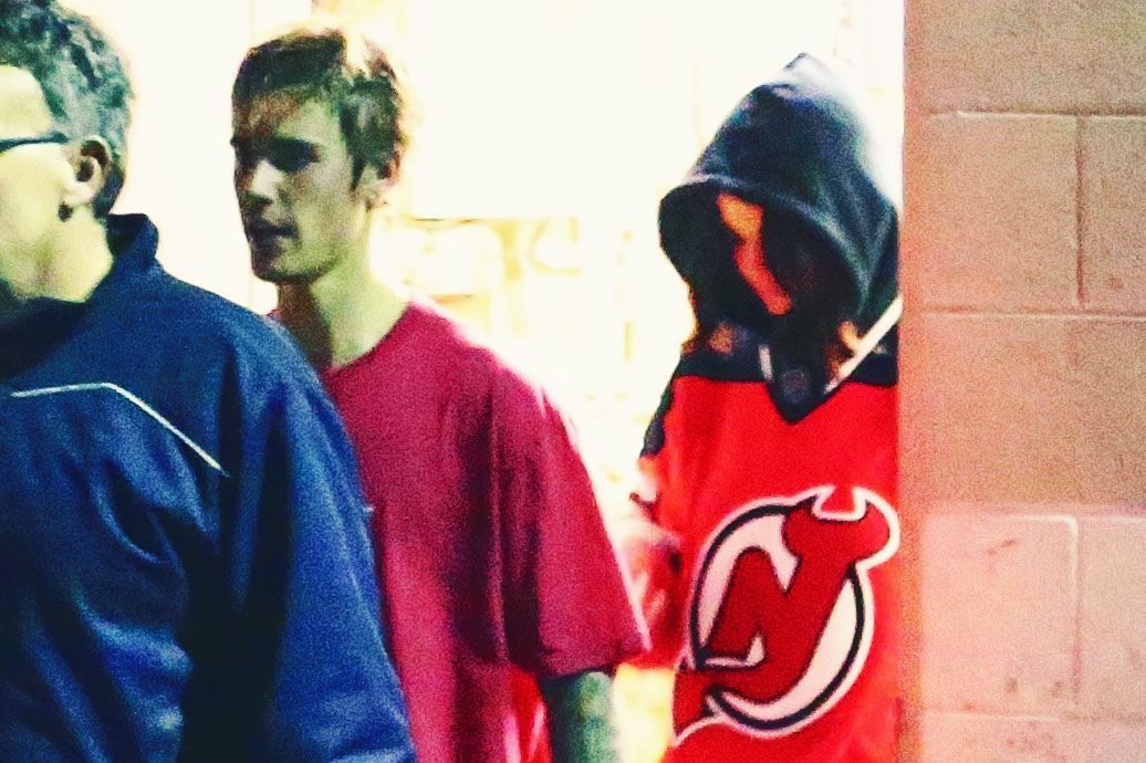Justin Bieber Number 6 hockey jersey sleeves with Purpose Tour