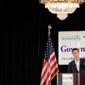 Republican presidential candidate, former Massachusetts Gov. Mitt Romney speaks to supporters at The Greater Farmington Area Chamber of Commerce luncheon February 16, 2012 in Farmington Hills, Michigan.