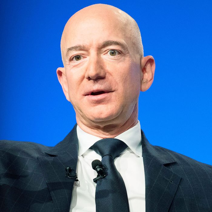 Amazon Raises Minimum Wage to $15