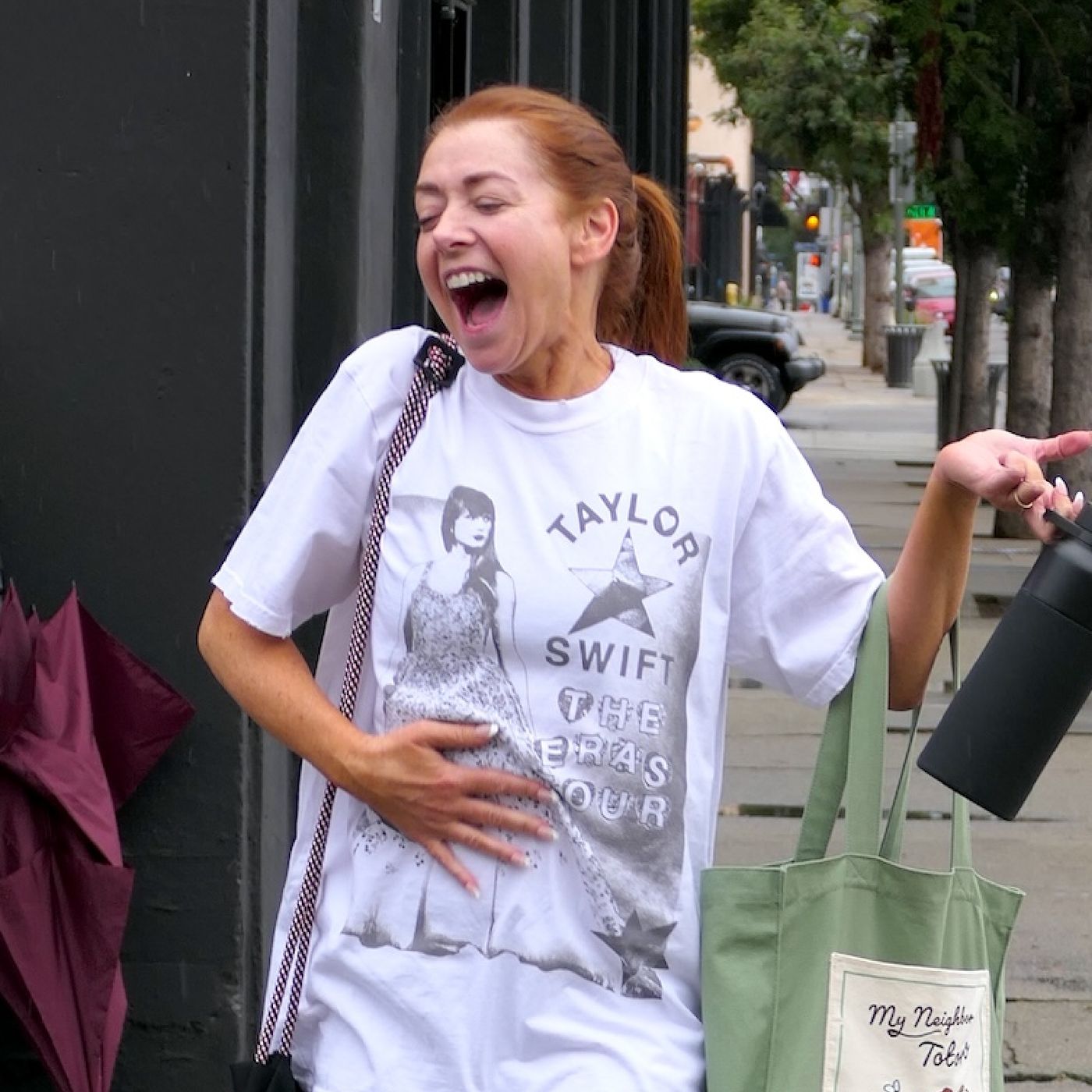 Alyson Hannigan Reacts to Taylor Swifts American Pie Lyric