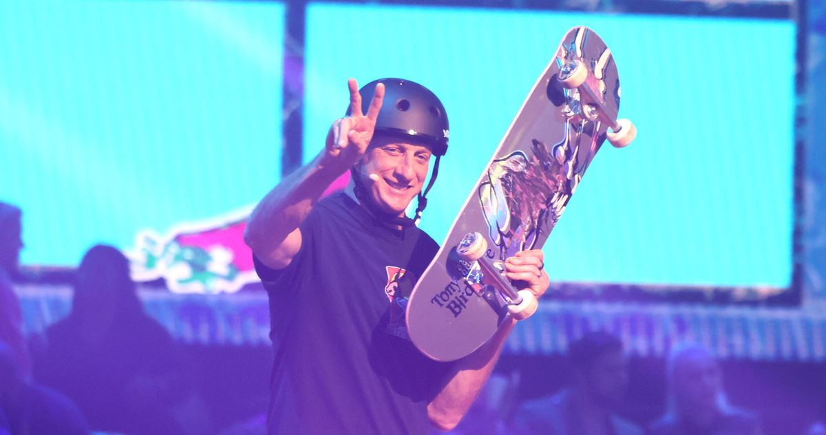 Tony Hawk Skates at San Diego Nutcracker Production