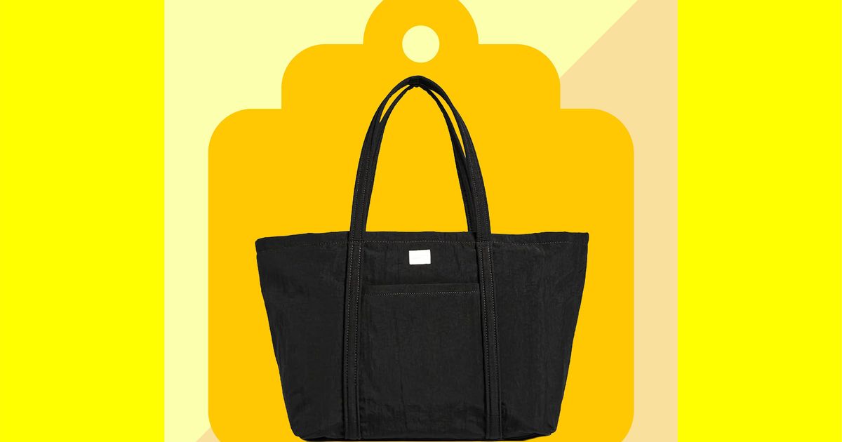 The ‘Tote Bag to End All Tote Bags' Is at an All-Time-Low Price