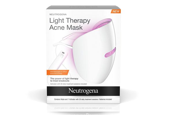 Neutrogena Light Therapy Acne Treatment Face Mask, Chemical & UV-Free With Clinically Proven Blue & Red Acne Light Technology, Gentle for Sensitive Skin
