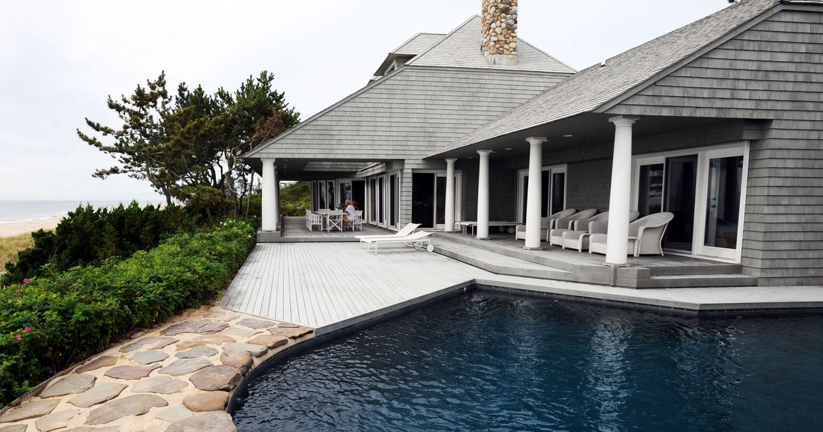 What’s Wrong With Steve Roth’s $21M Montauk Beach House?