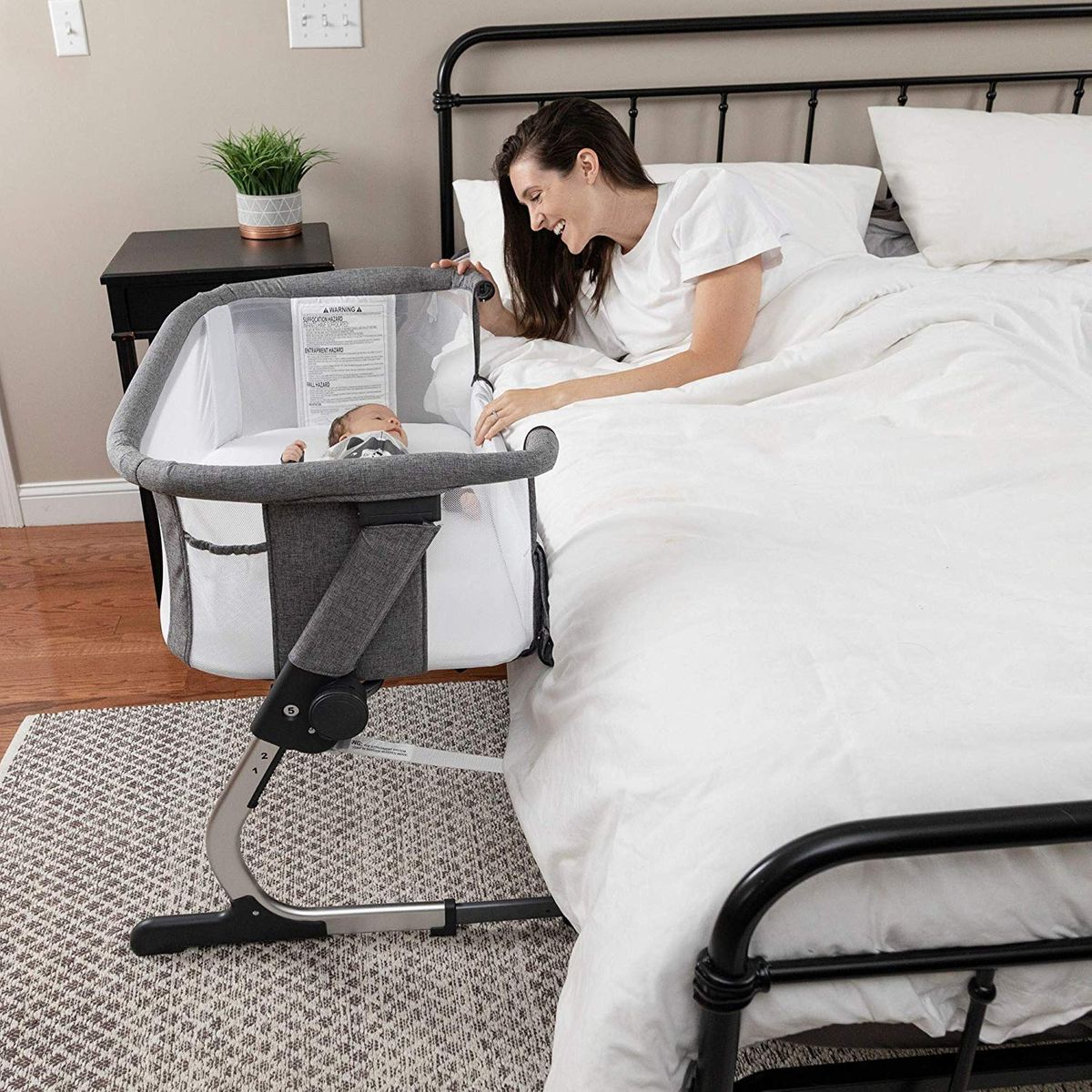 bassinet with adjustable incline