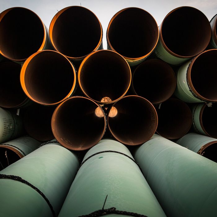 Trump Administration To Approve Keystone XL Pipeline