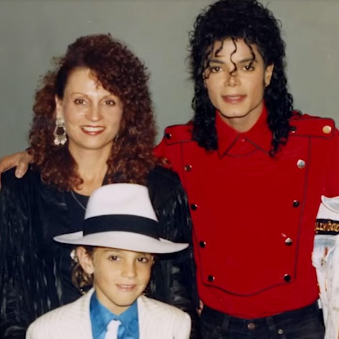 Leaving Neverland Review: Michael Jackson HBO Documentary Michael Jackson In Gold Magazine