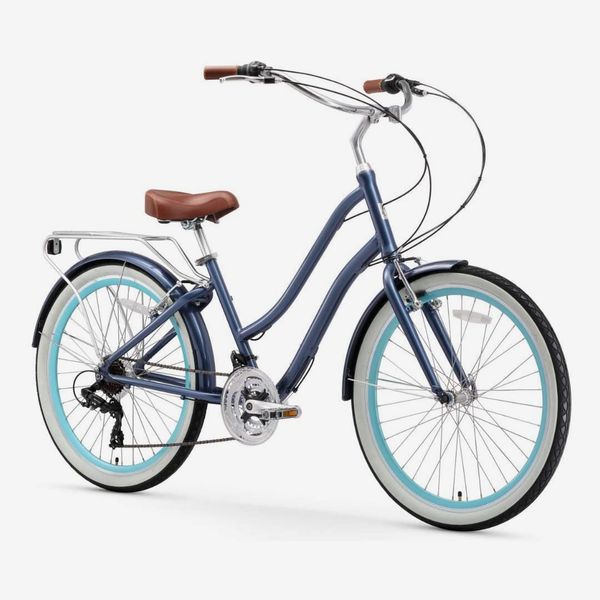 man adult cruiser bike