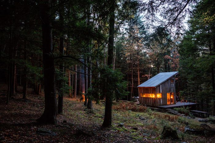 700px x 467px - Cabin Porn's Zach Klein Selling His Upstate Compound