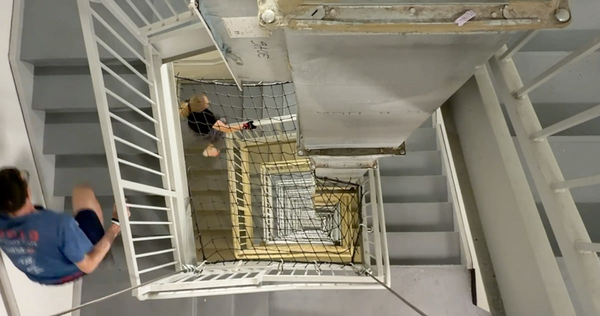 Exploring the Challenges of Tower Running in New York City Skyscrapers