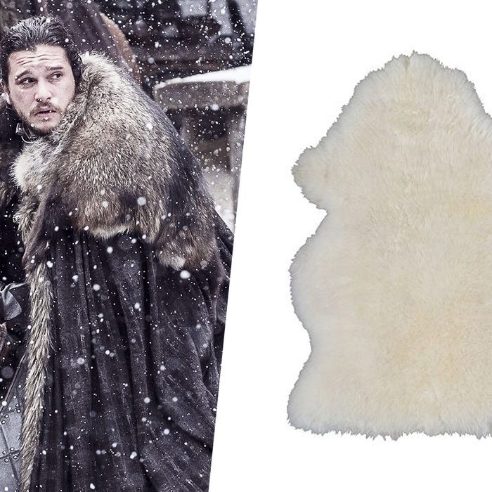 Jon Snow’s Cape Is Actually An Ikea Rug