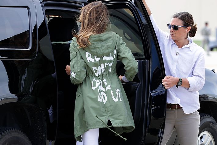 8ca2c57a032be0aca7c0cdbb74c13c9e9c-21-melania-trump-jacket-4.rhorizontal.w710.jpg